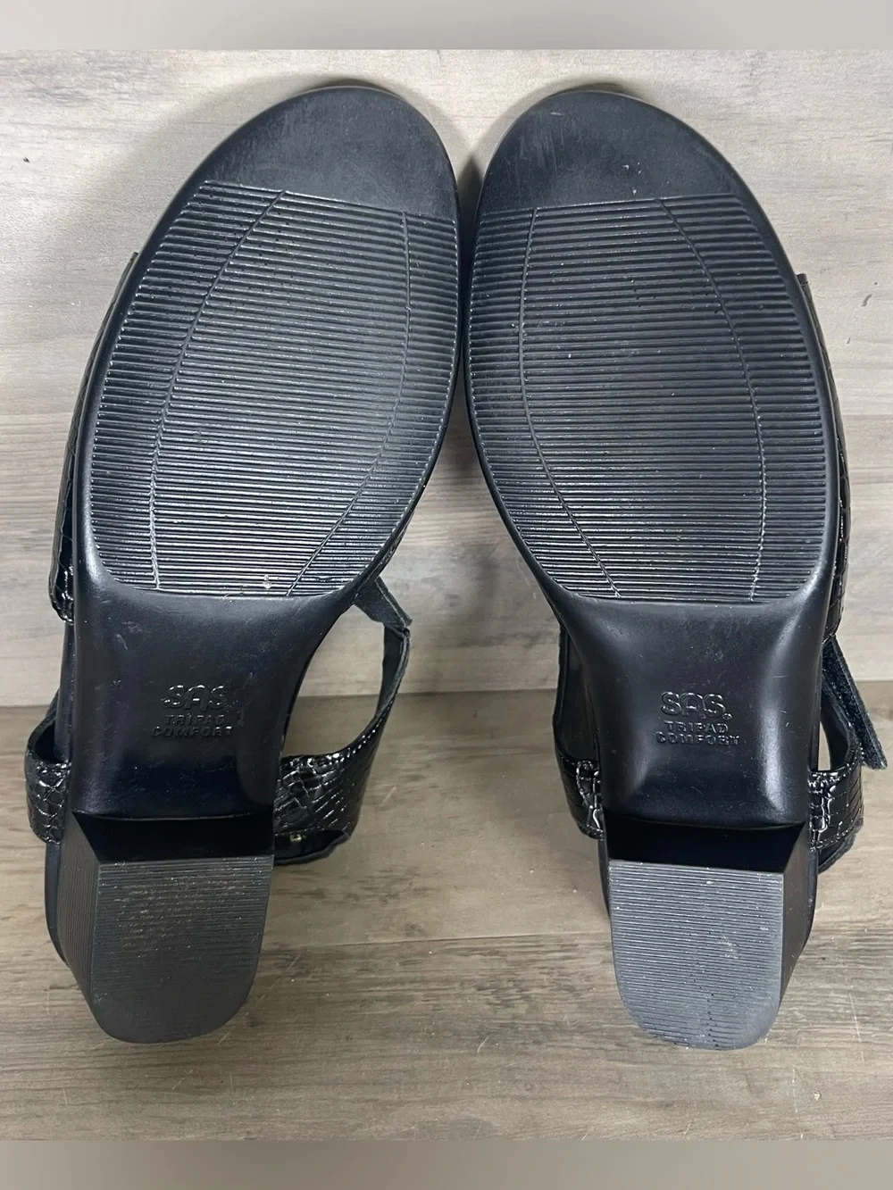 SAS Suntimer Heel Sandal Womens 9.5N Black Patent Croc Textured Comfort Open Toe